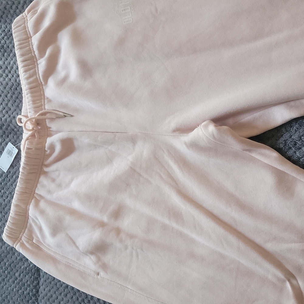 Old Navy Sweatsuit Size XXL Color pink